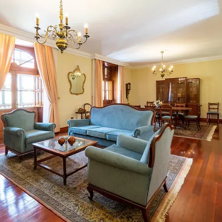 Espectacular Casa Con Jardin 