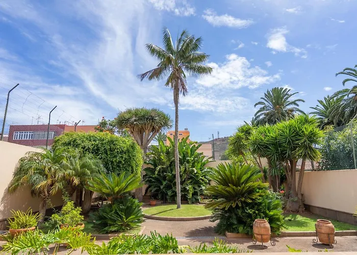 Espectacular Casa Con Jardin 