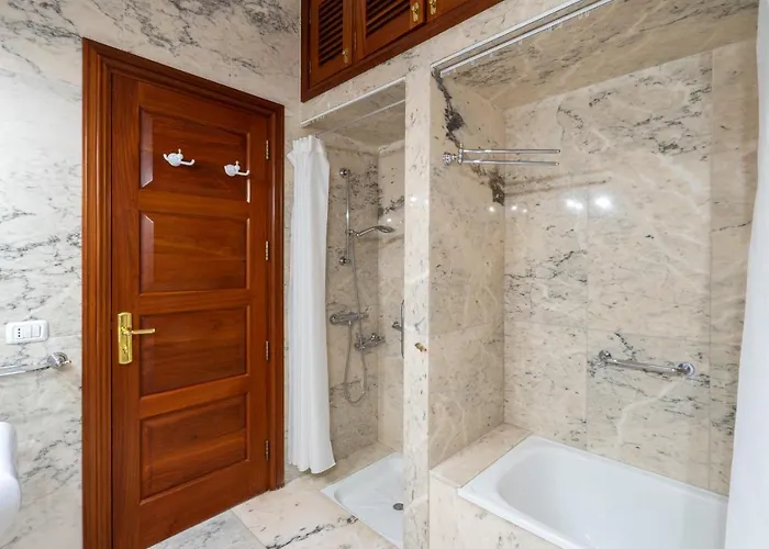 Espectacular Casa Con Jardin 