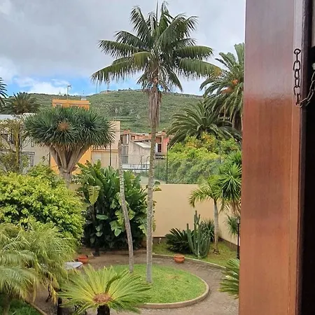 Espectacular Casa Con Jardin 