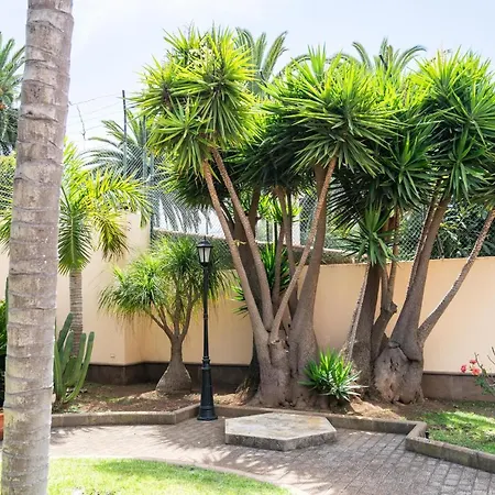 Espectacular Casa Con Jardin 